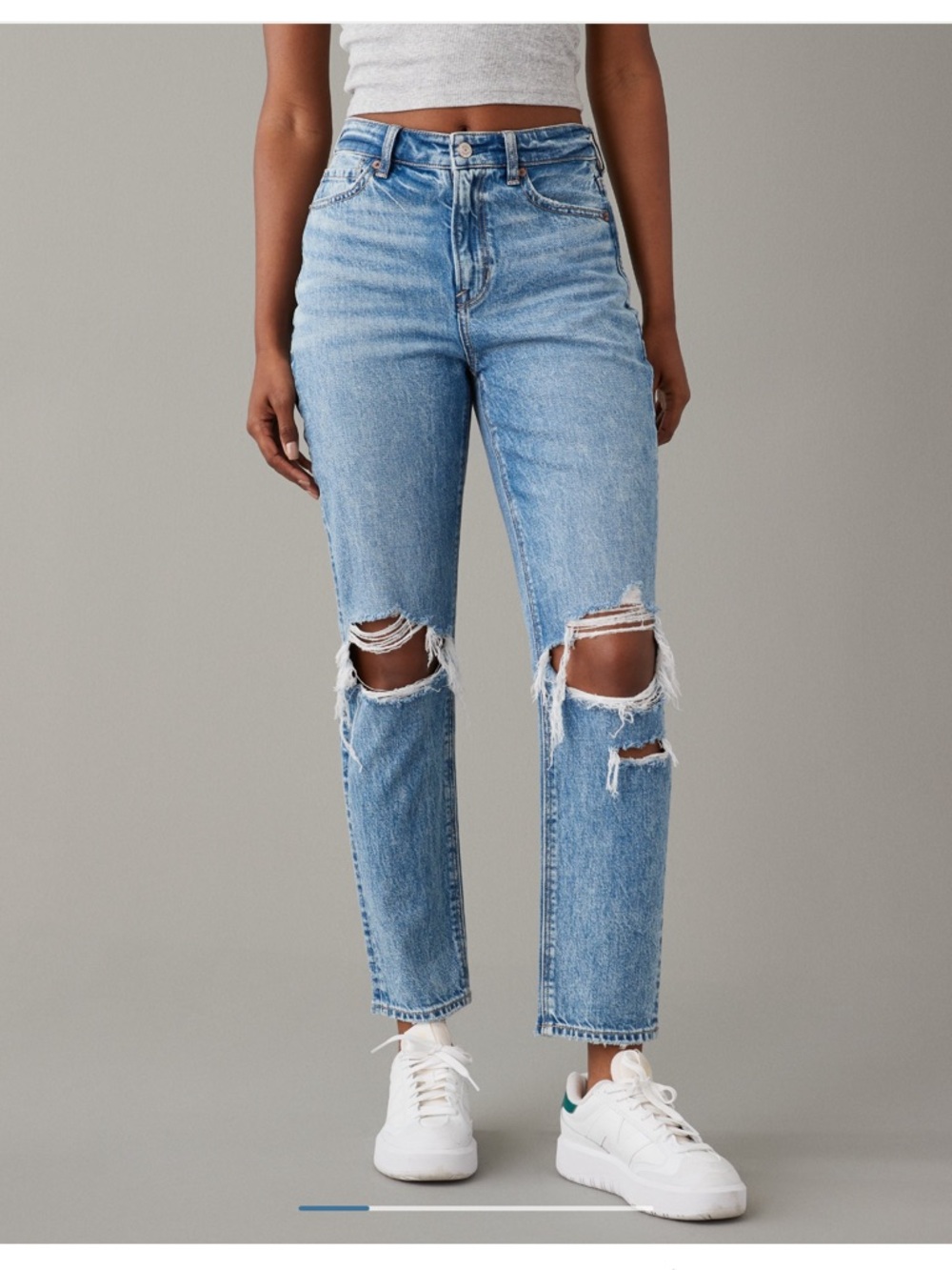 American Eagle Outfitters Light Blue Distressed Cropped Jeans